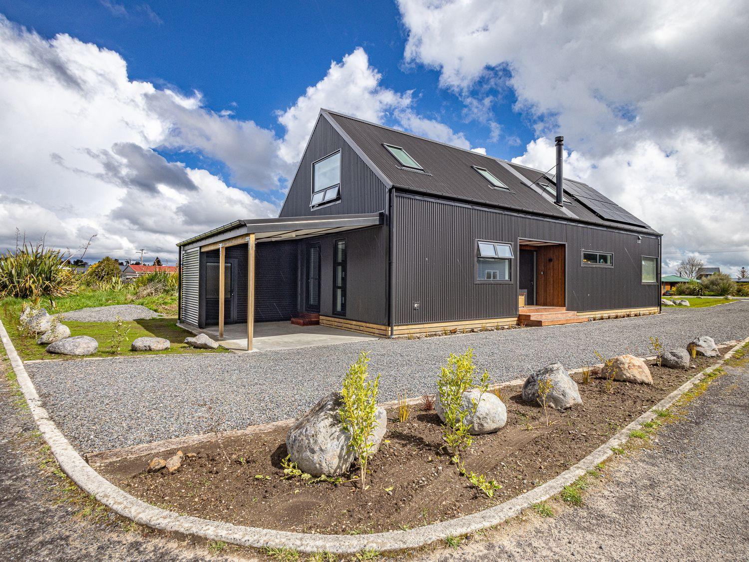 Tongariro Crossing Lodge National Park Exterior photo